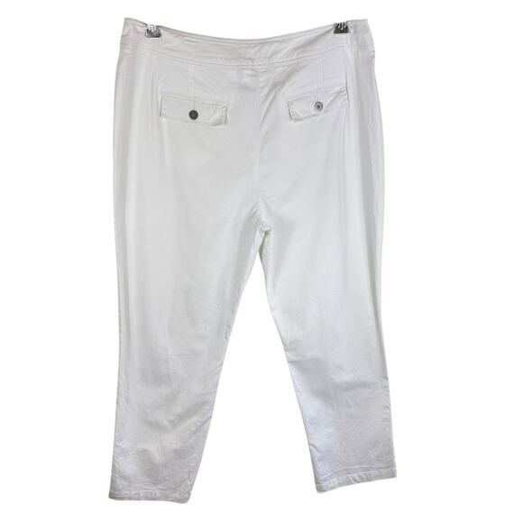 Chico's White High Rise Straight Leg Cotton Lightweight Pants Pockets Size 14 - Picture 2 of 5